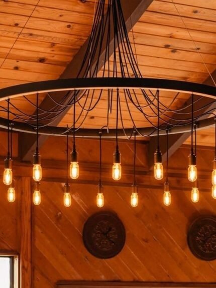 Rango Wheel - Downward Vintage Chandelier