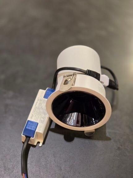 Neolux - Swap Downlight Black Chrome Reflector